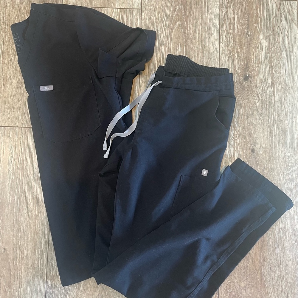 FIGS Black Scrub Set (Yola Pants)